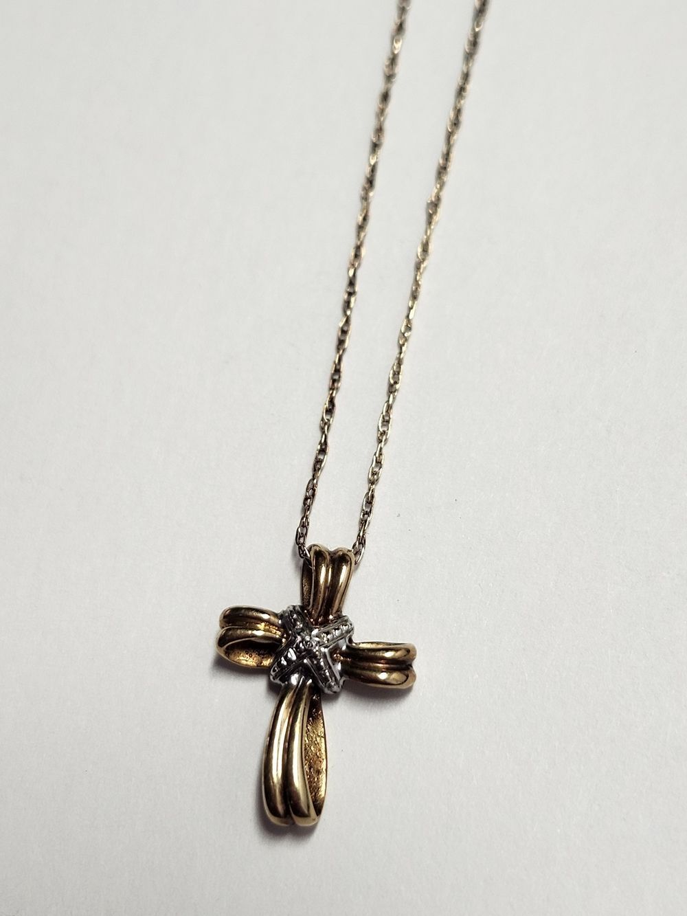 10K Gold Cross Pendant Necklace With Diamond Accent 18" 10K Gold Chain - Picture 2 of 5